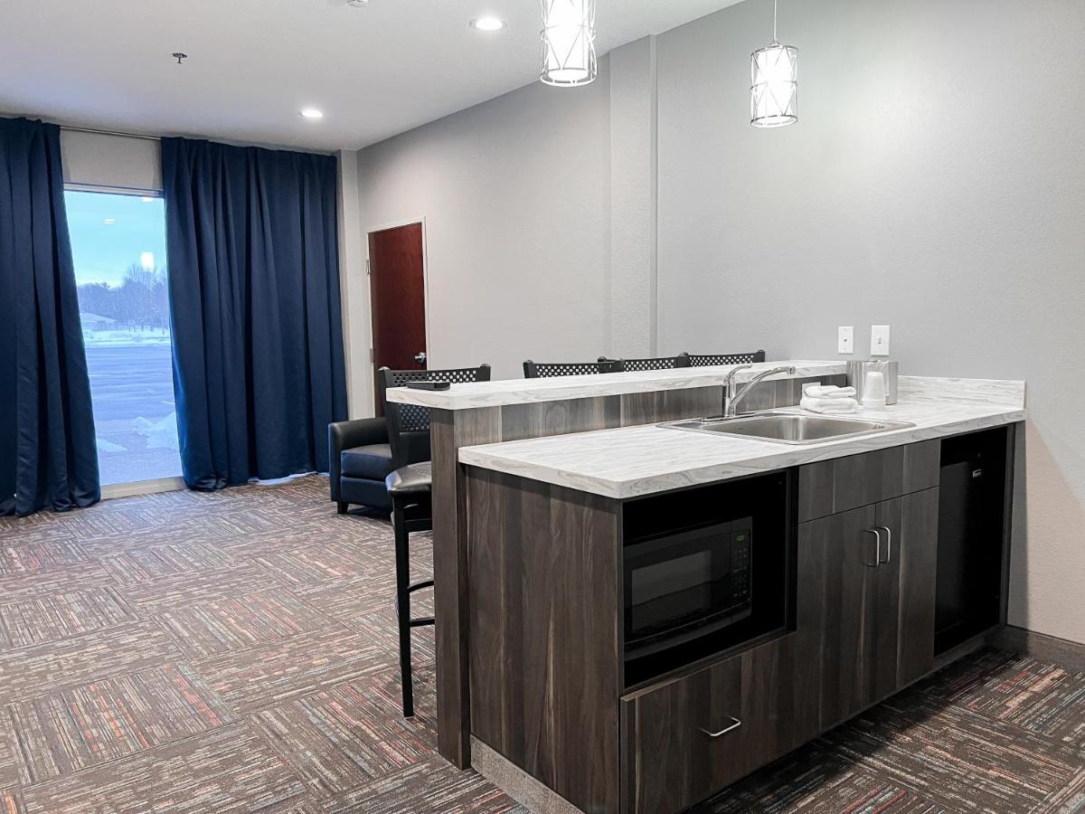 Metropolis Resort - Eau Claire — photo 12