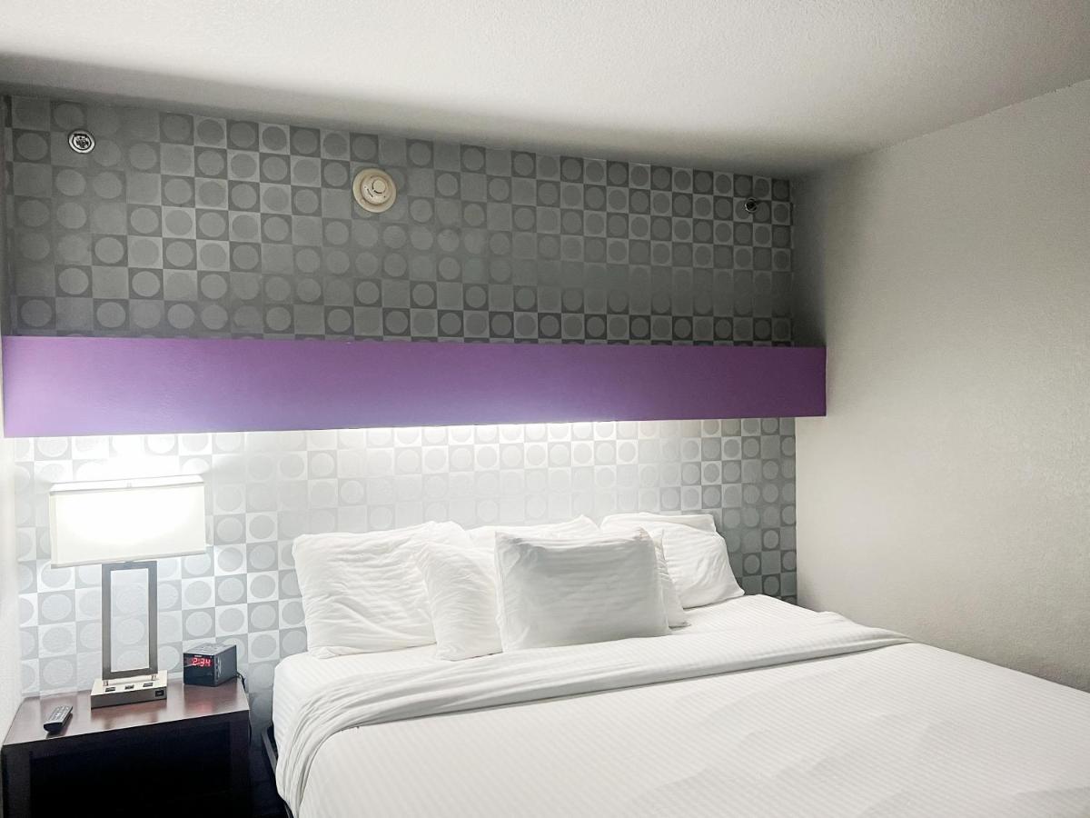 Metropolis Resort - Eau Claire — photo 7