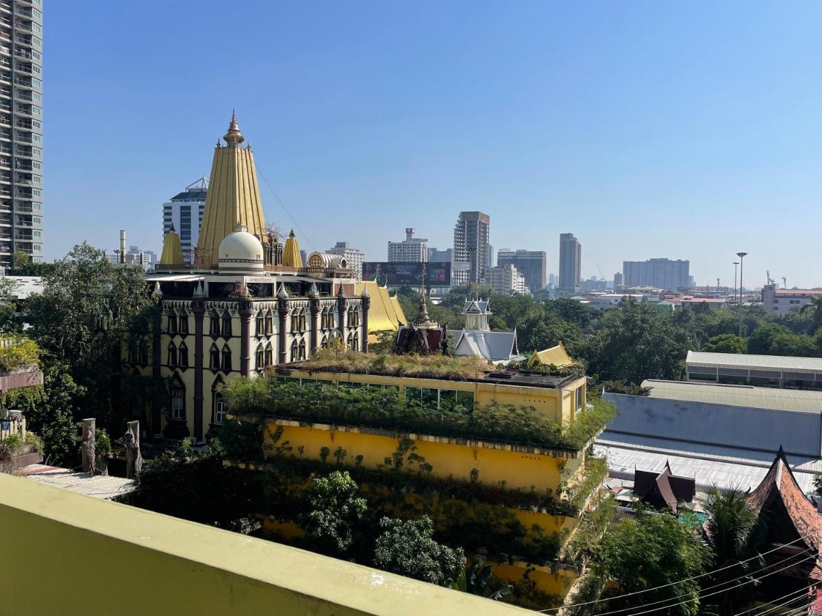 Petch Tower Ekamai Budget Serviced Apartments - 5