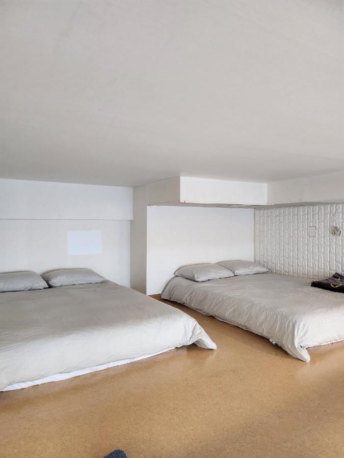 Hongdae Residence-5 1min from Hongik Uni station Exit #1 - 5