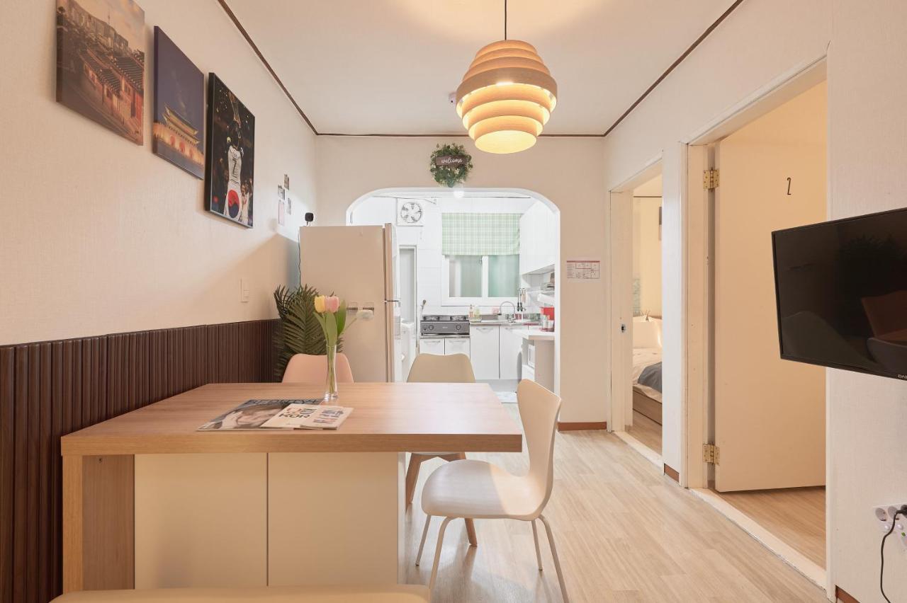 Itaewon Namsan View Stay, Midnight in Itaewon New - 5