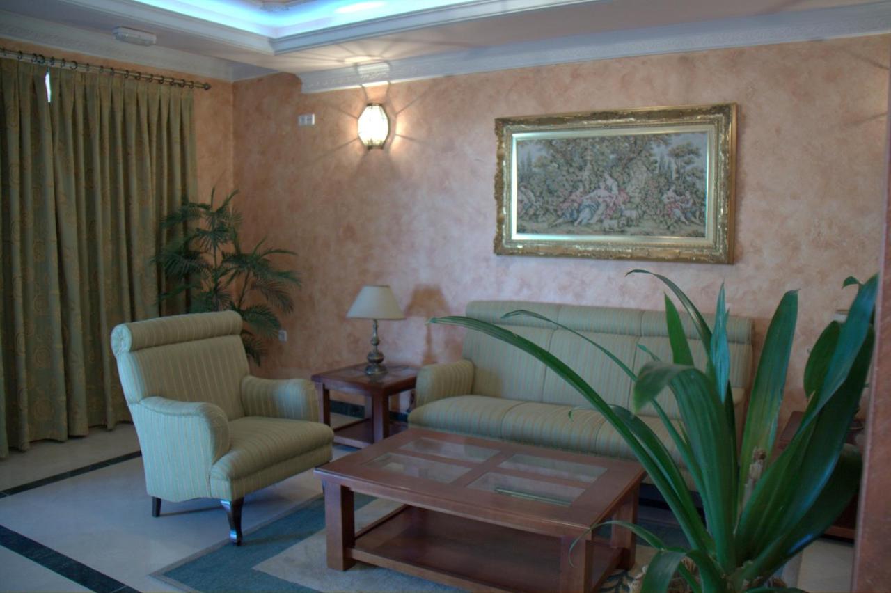 Hotel los Girasoles, Valencina de la Concepción – Precios ...