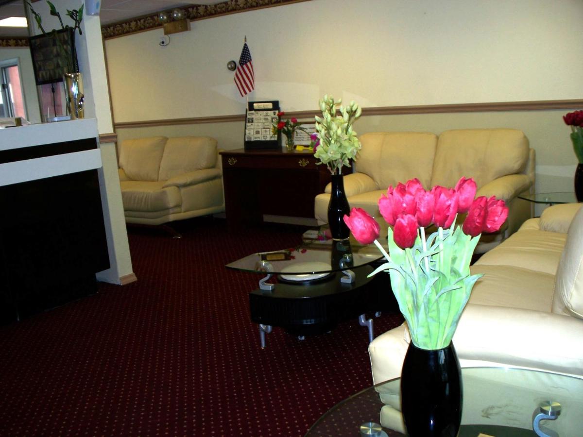 Budget Inn 4U — photo 13
