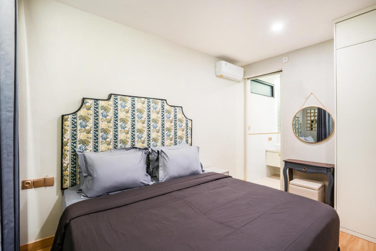 Unique! 1BR Apt in Detached House at Hotel Grounds - 2