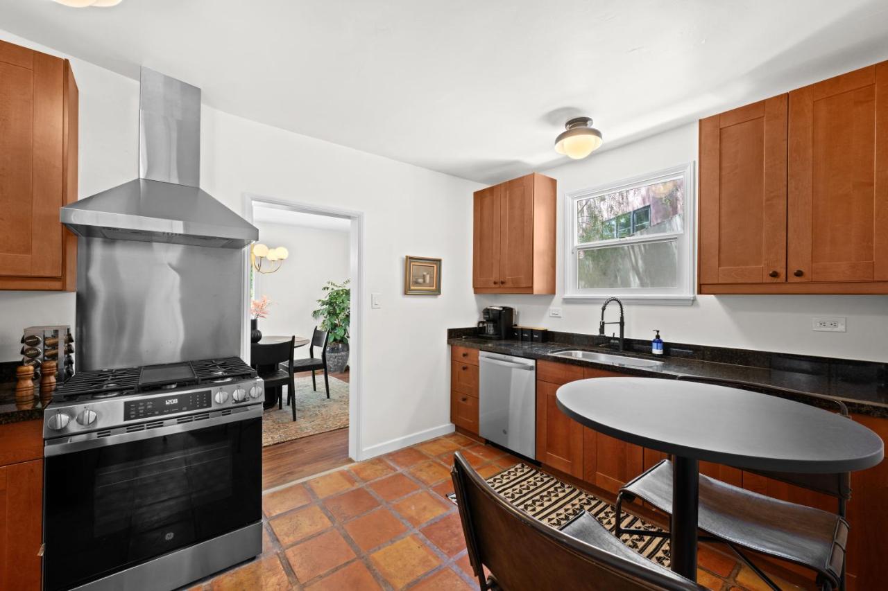 Weho Sunset Strip Hideaway And Casita - 3