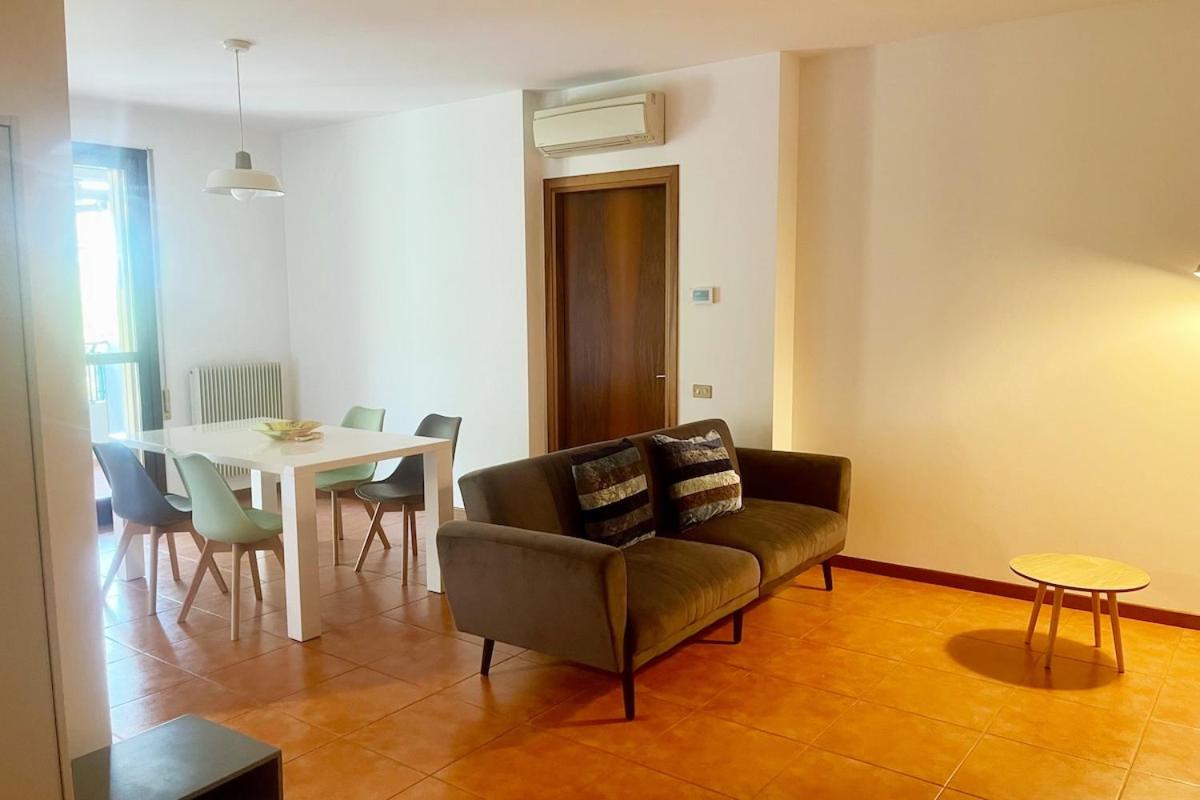 Selene Apartment 20 minutes by train from Venice