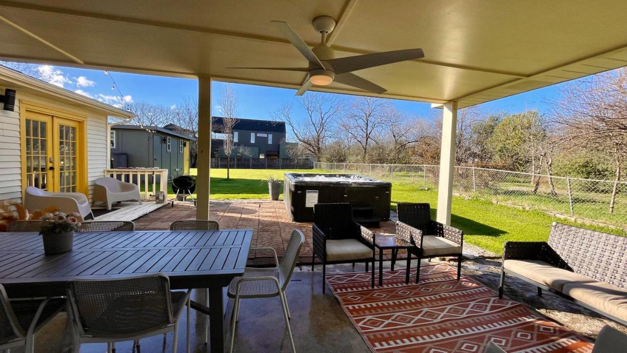 10 Beds, 2 Homes, Hot - Tub Near Downtown! - 5