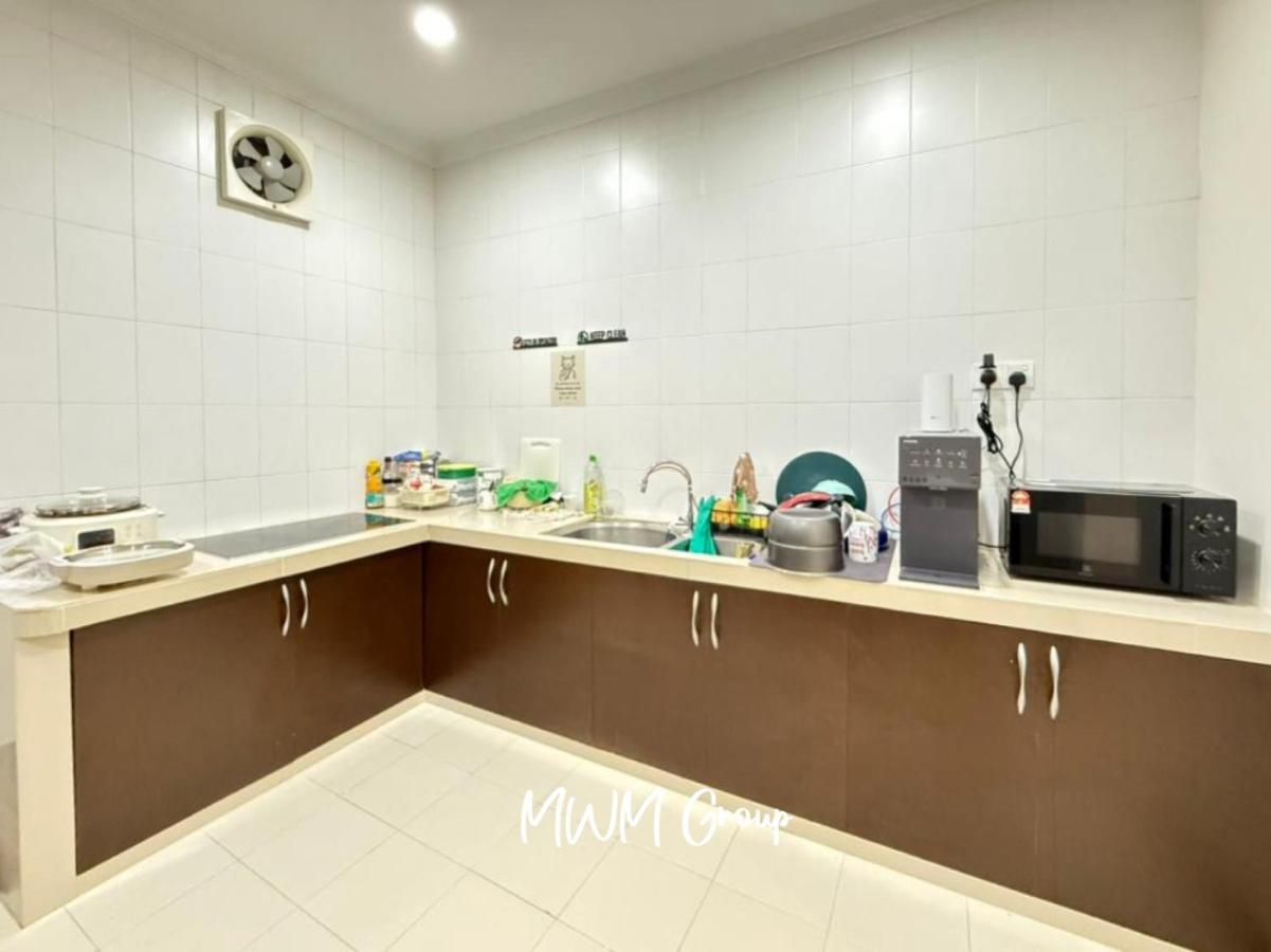 Rooms at Jalan Jerau 3mins Drive to Plaza Pelangi - 4