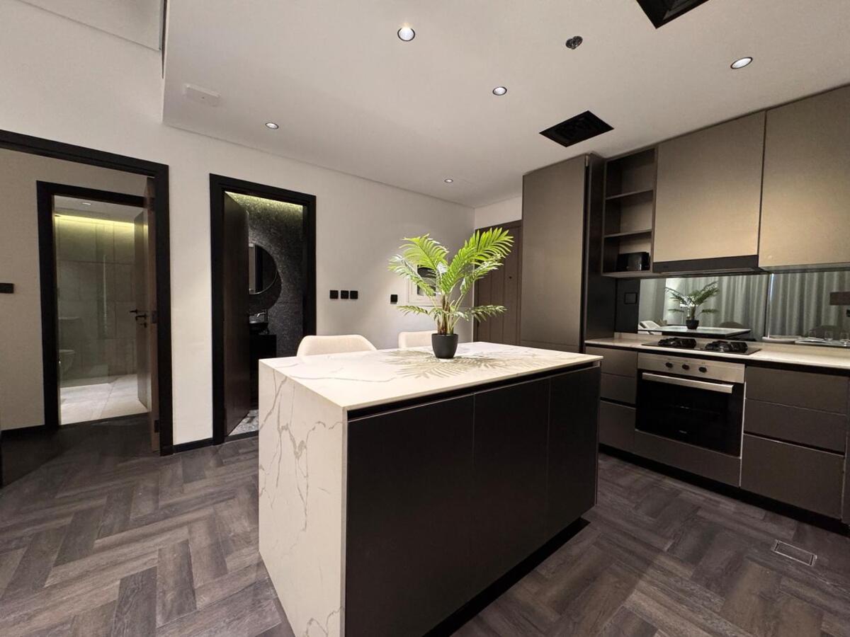 Modern 1-Bedroom Apartment in Al Jaddaf near Downtown Dubai & Dubai Creek - 3