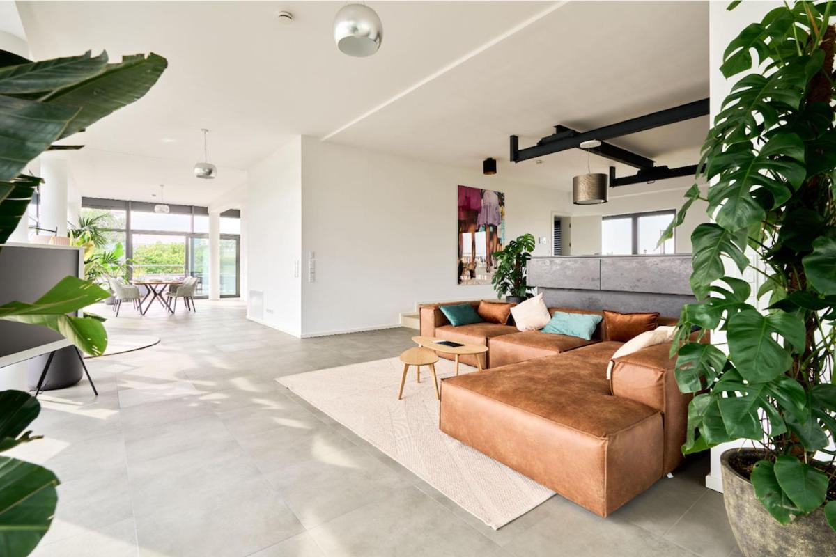 Stralau360 - Exclusive Penthouse with Sauna & Panoramic Rooftop - 3