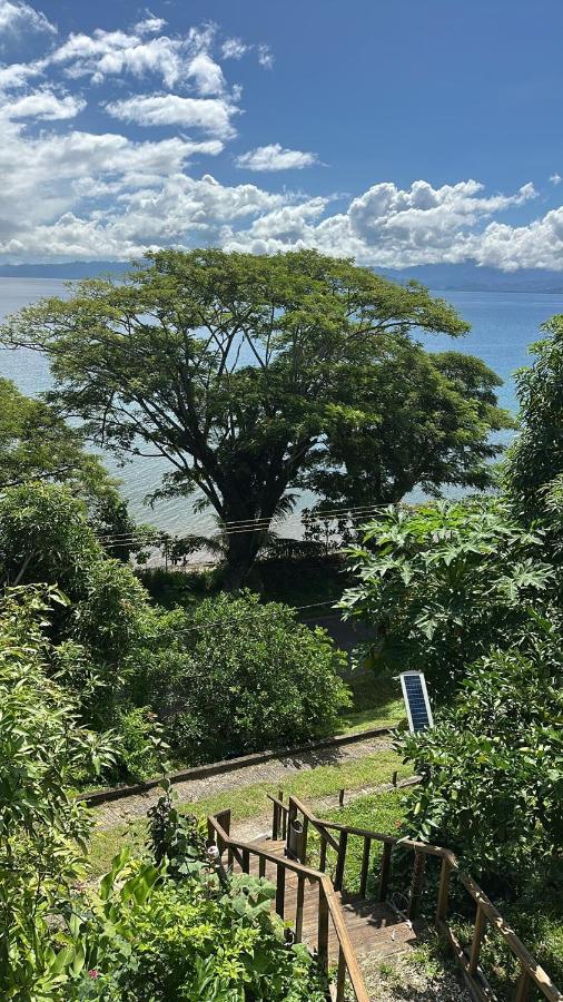 SurfNTurf Beach House - 5