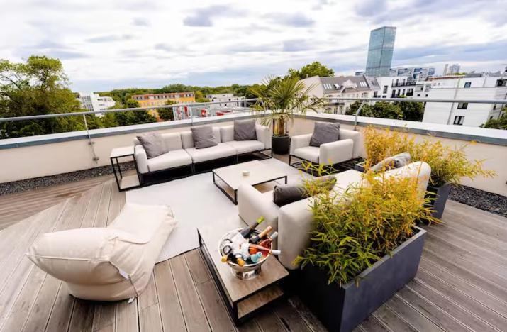 Stralau360 - Exclusive Penthouse with Sauna & Panoramic Rooftop - 2