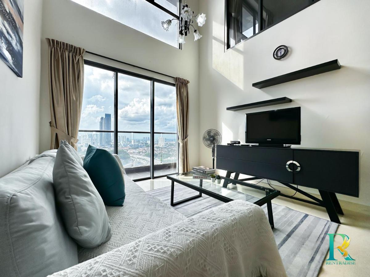 VSummer Suites by RR JBcity - 5