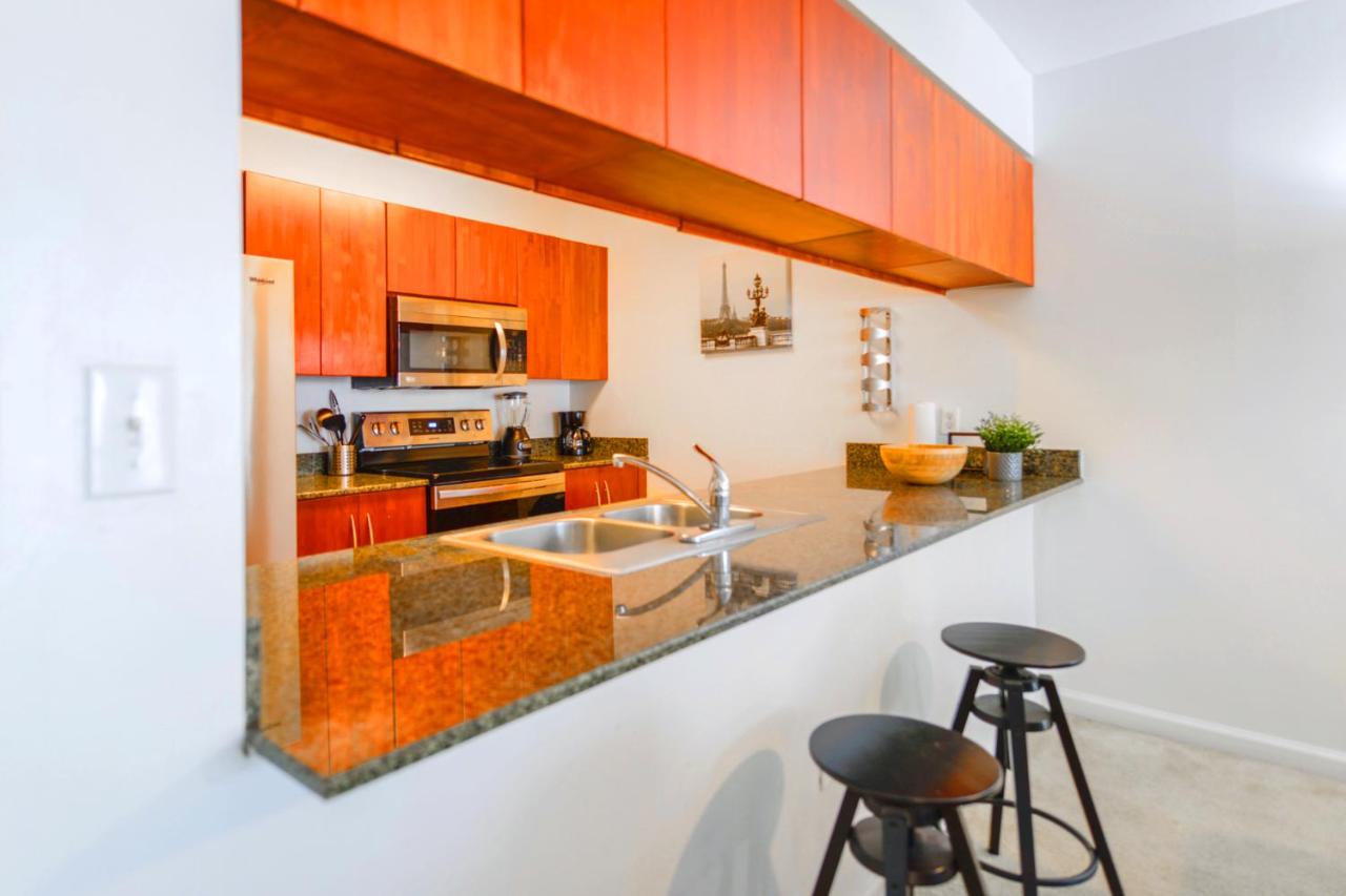 Wonderful Condo in the heart of Brickell With Pool - 3