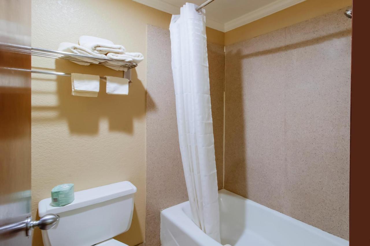Garden Inn & Suites — photo 24