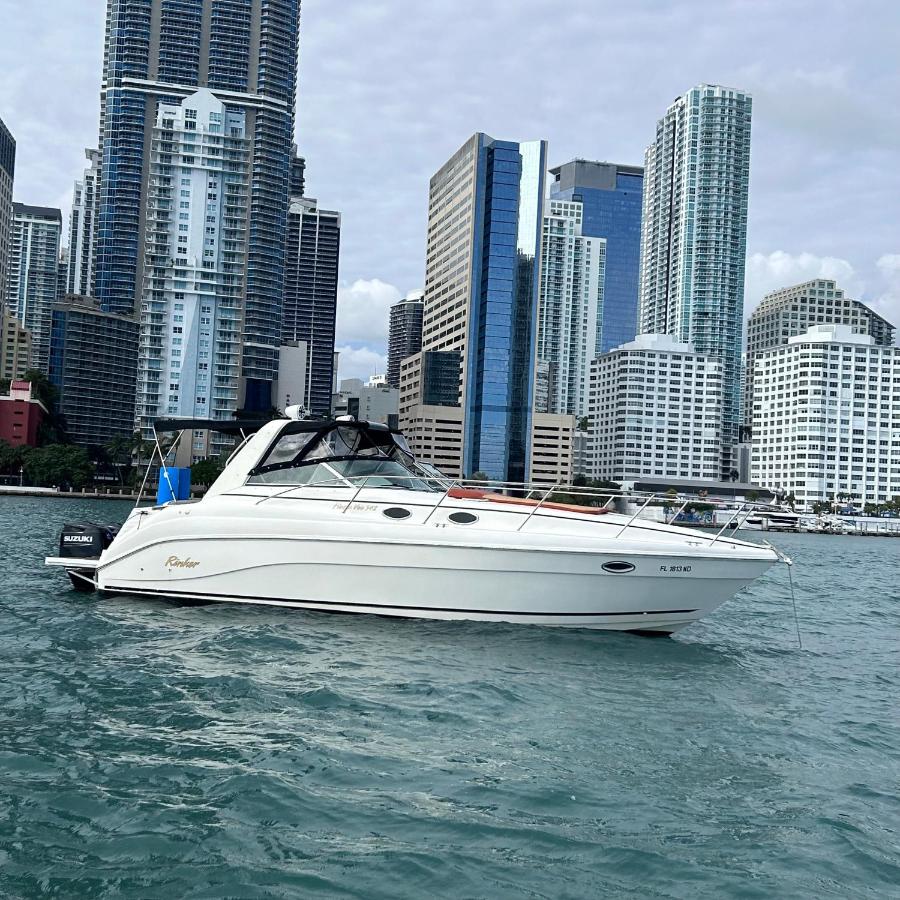 Party On The Seas - 4