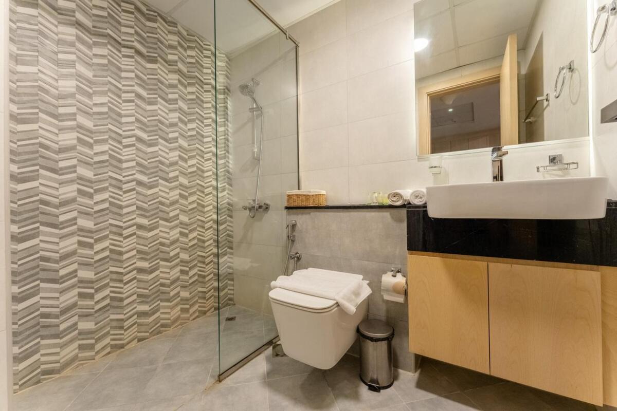 Cosy 2 Bed Apartment in Al Jaddaf - 3