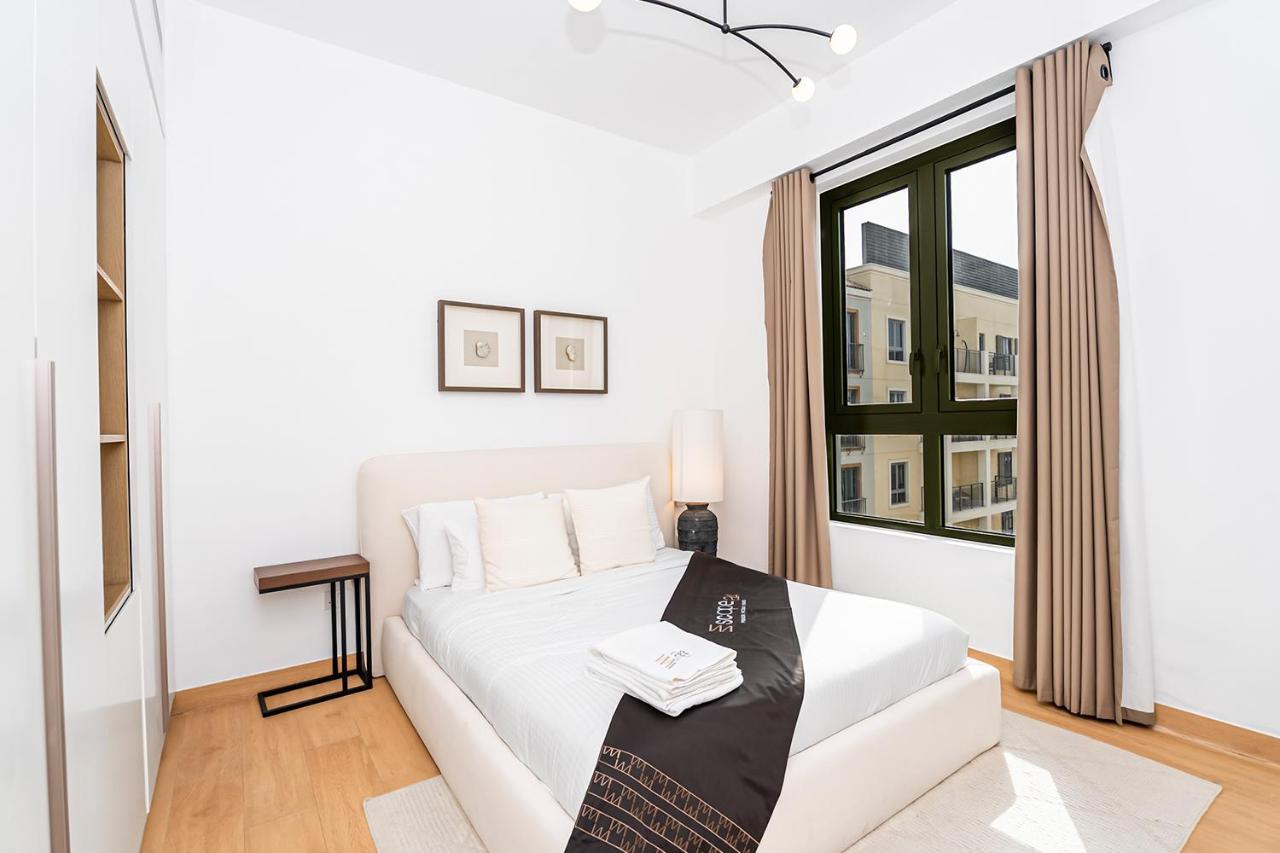 Escape24 Luxury 2BR Sea View with Beach Access in La Mer - 2