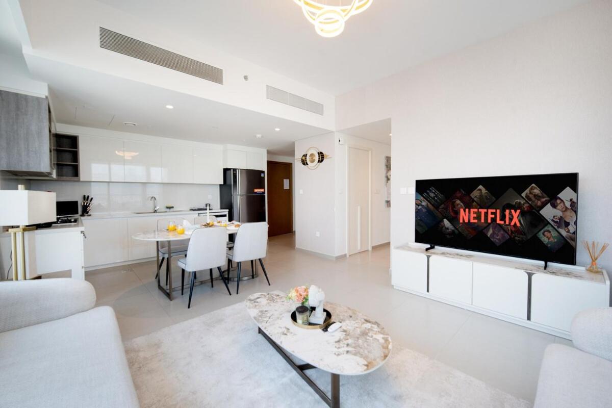 Executive 2-Bedroom Apartment in Downtown views 2 with access to Dubai mall