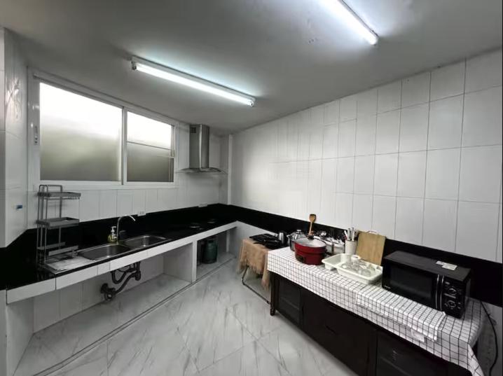 4BR 12PAX 7min walk to Samitivej Sukhumvit Hospital - 3