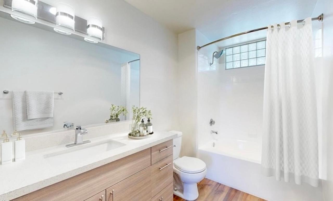 The Hideaway in MDR, FREE Parking, Heated Pool - 3