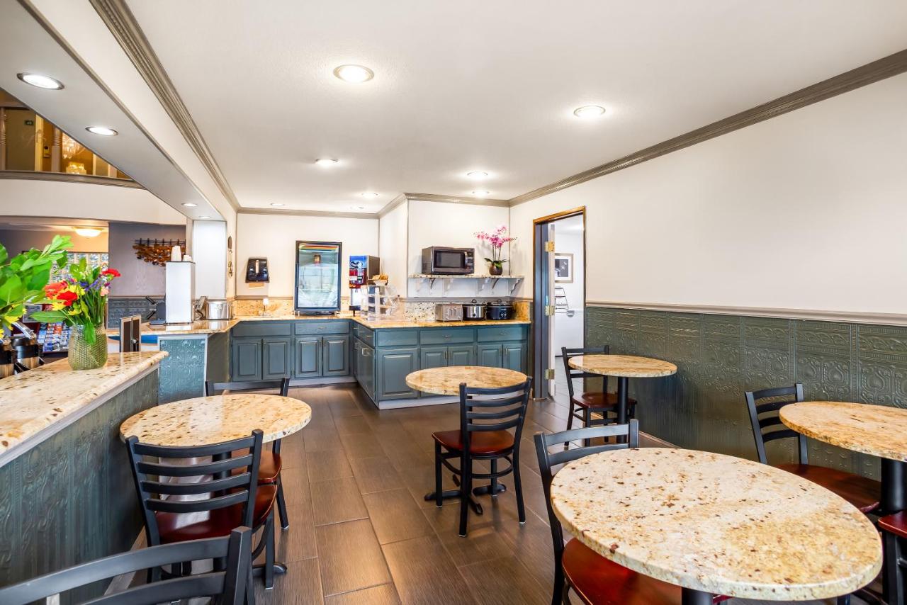 Guest Inn Longview — photo 11