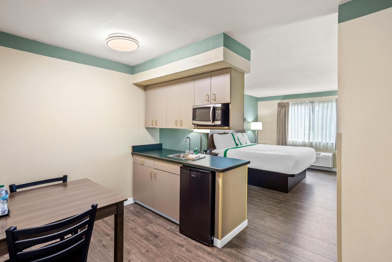 Guest Inn Longview — photo 22