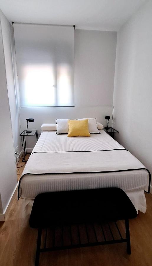 Modern Apt - Rooftop Pool Parking & Beach - 4