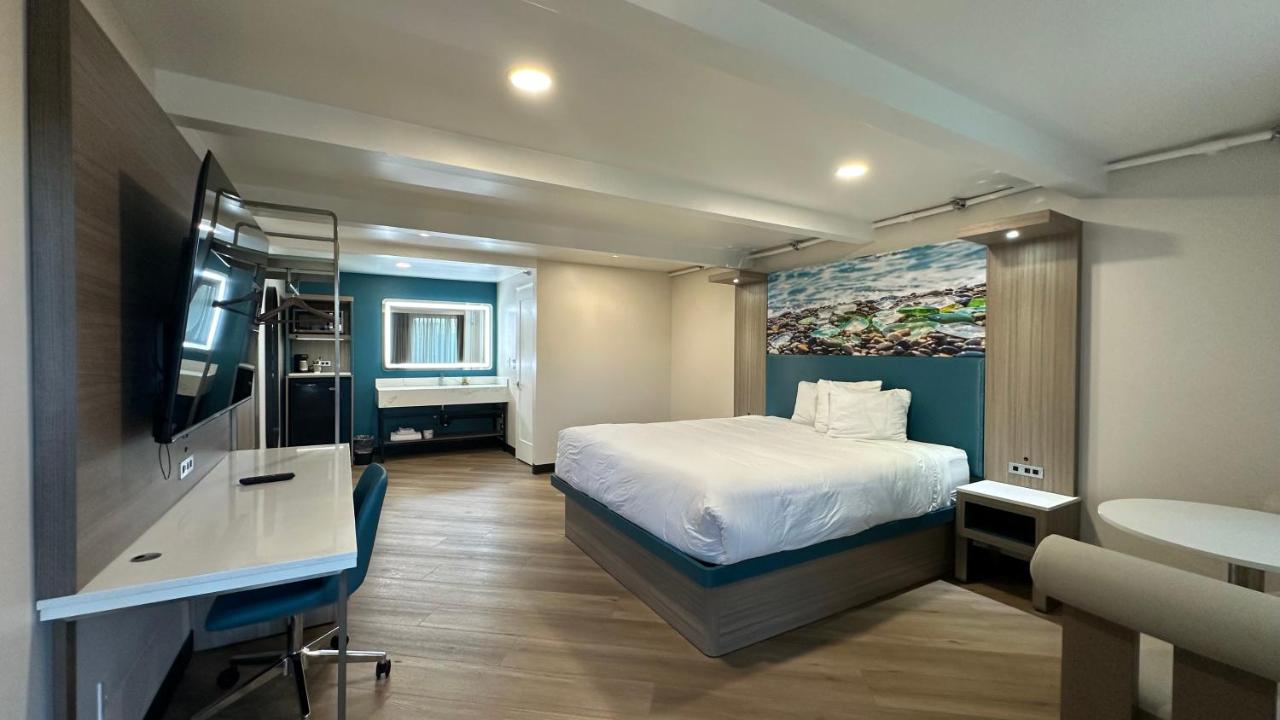 Costa Mesa Inn - Newport Beach Area — photo 11