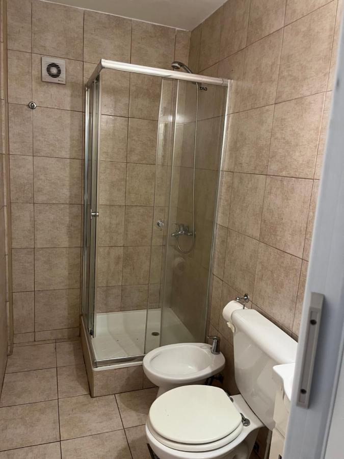 Cerca del obelisco - 2