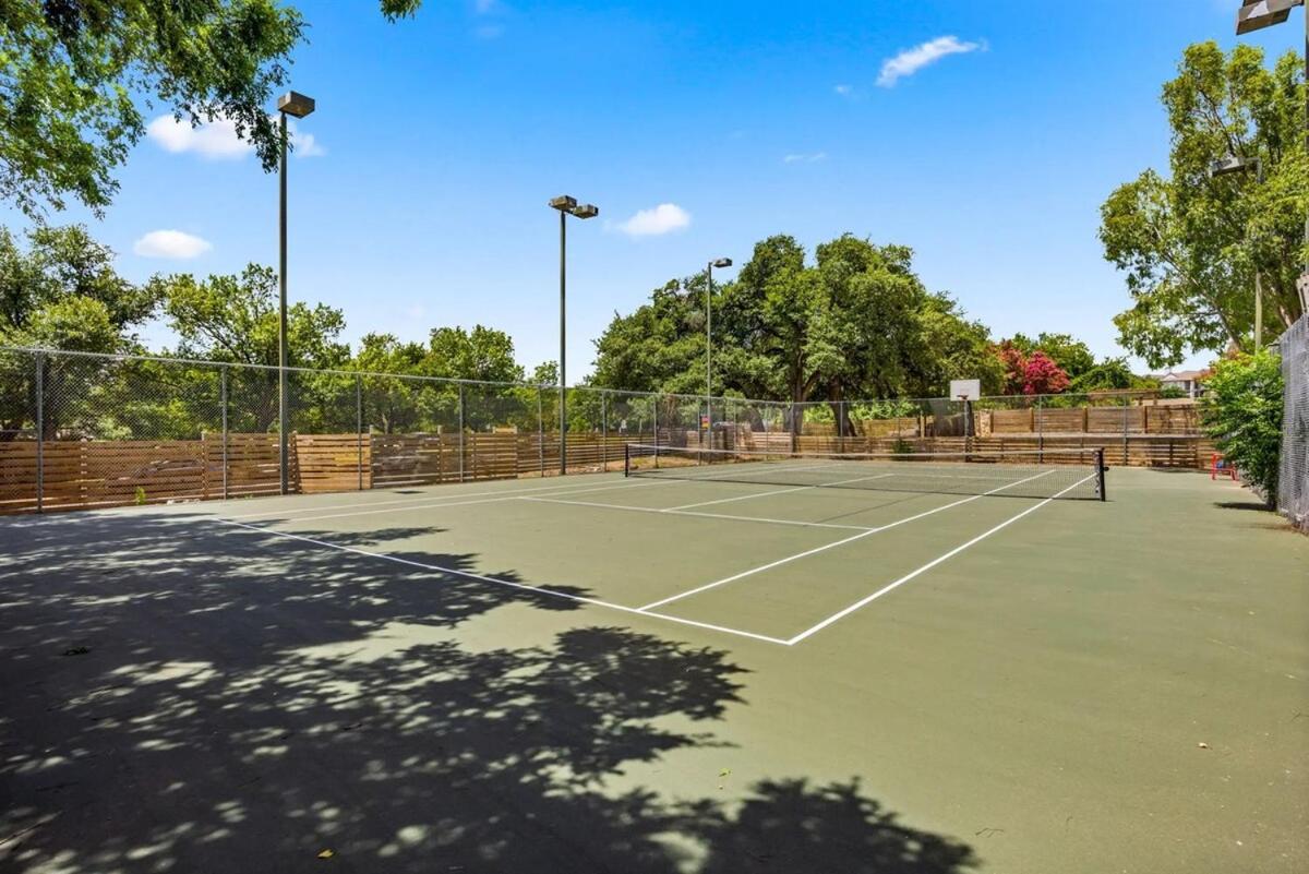 Chic 2B - 2BA Getaway - Cedar Park - North Austin - 2