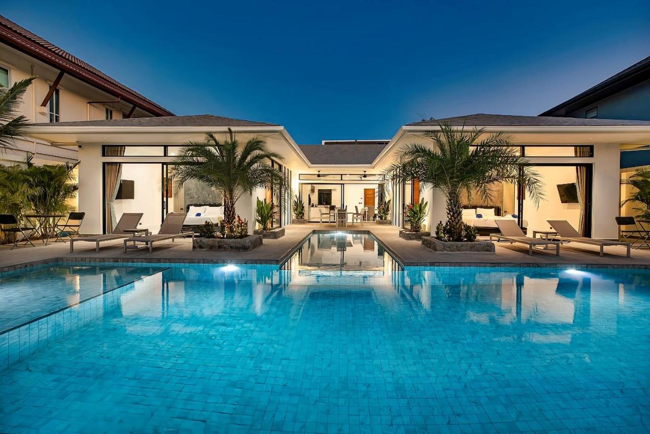 View of Palm Villa - Spacious 4 Bedrooms with Private Pool