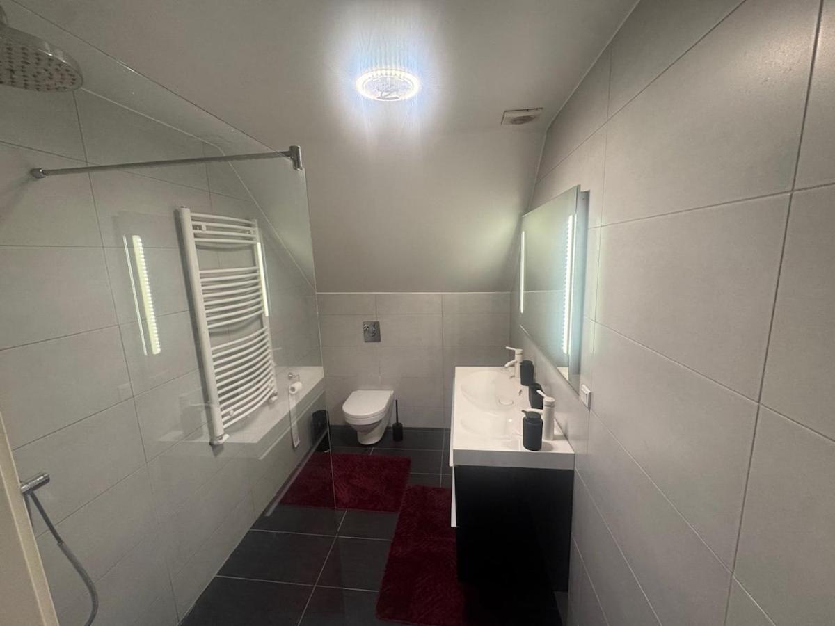 Luxury villa with modern design & spa bathroom - 5