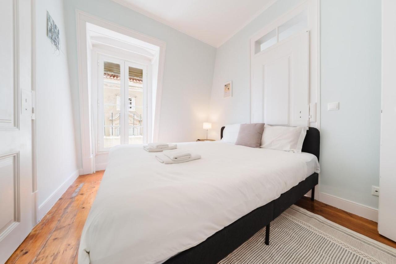 Bright 3BR Steps from National Pantheon | By Airnest - 4