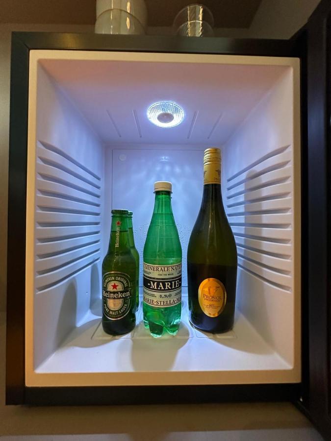 Rembrandt & Vermeer - 4