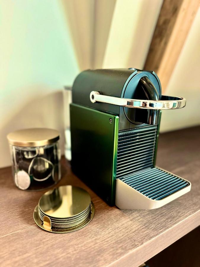 Rembrandt & Vermeer - 5