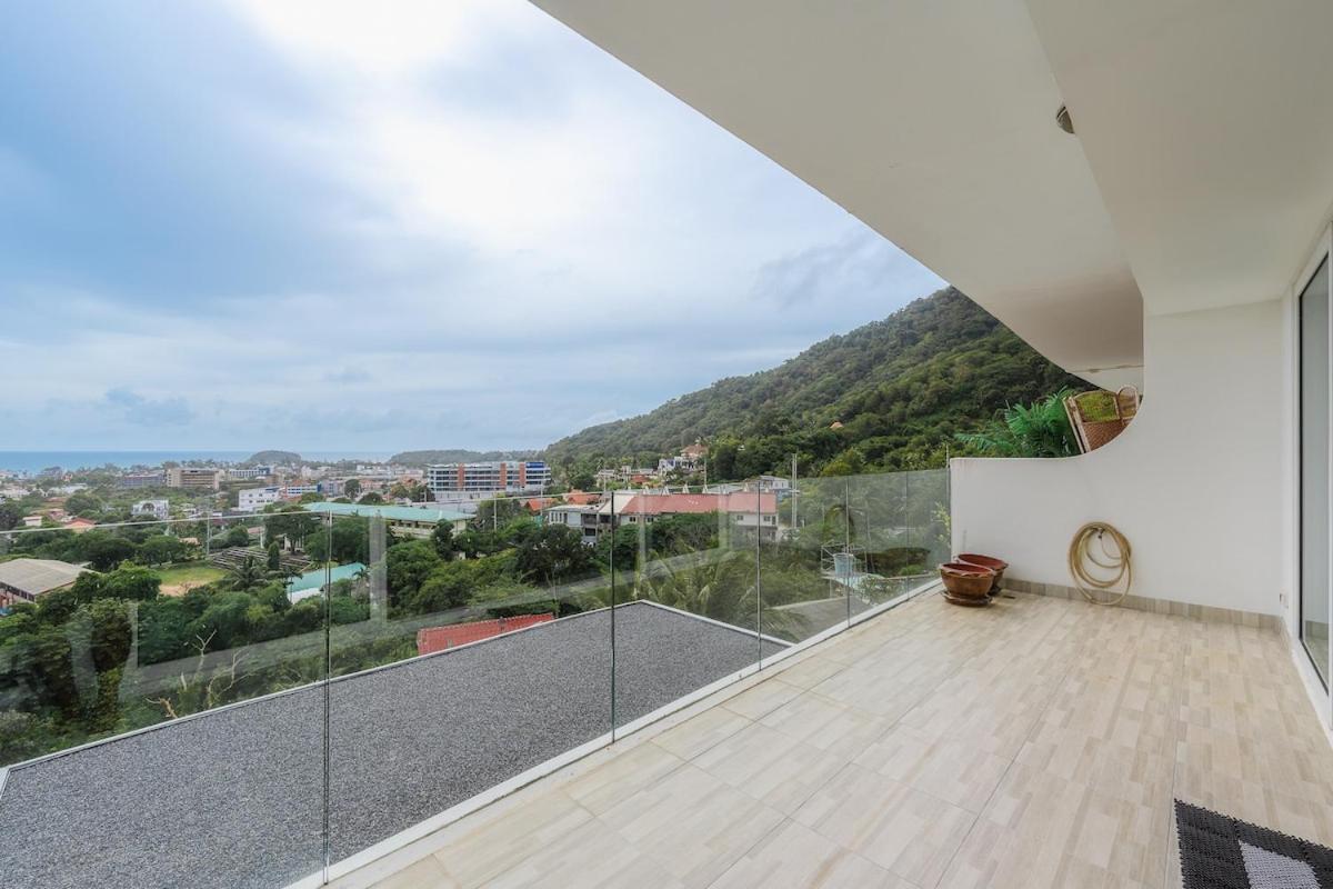 C236 Best Pool &Sea View 2BR Condo Prime Location