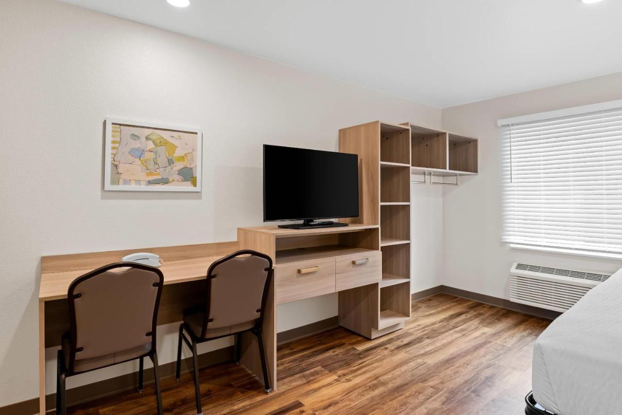 WoodSpring Suites Richmond Airport — photo 13