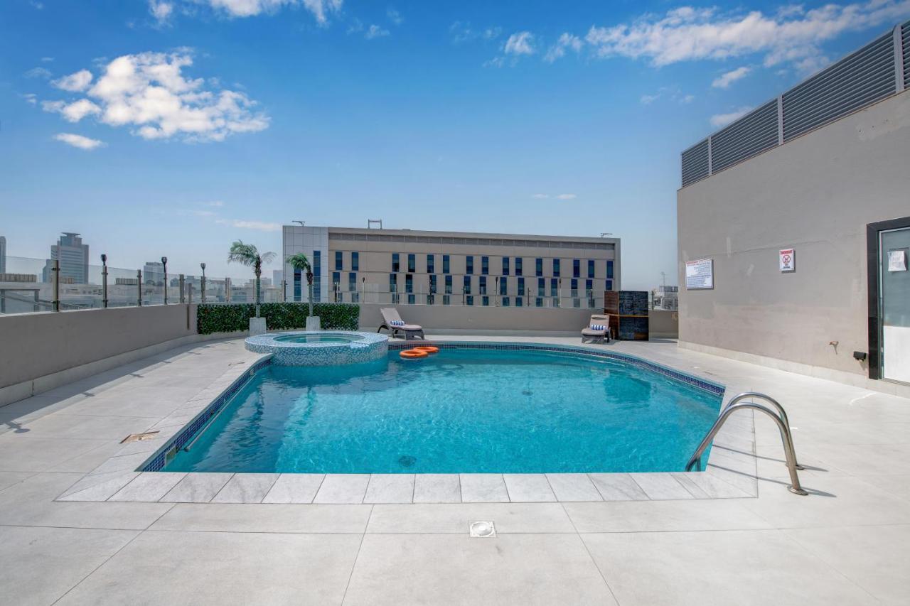 Howard Johnson Plaza by Wyndham Dubai Deira - 4