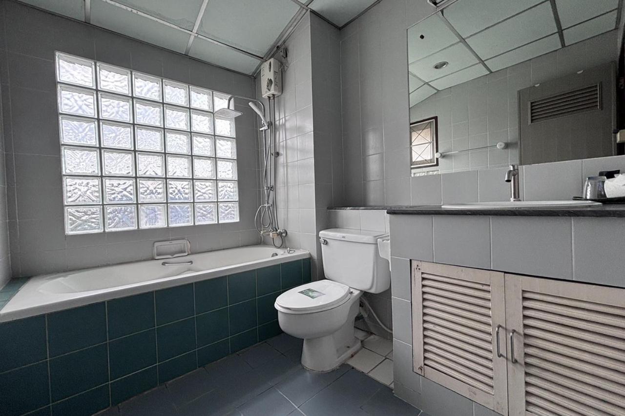 Sunshiny-BB Hostel near Punnavithi BTS station - 3