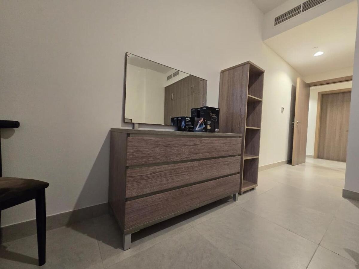 Luxury 2-Bedroom APT - Sea Views in Saadiyat Island - 3