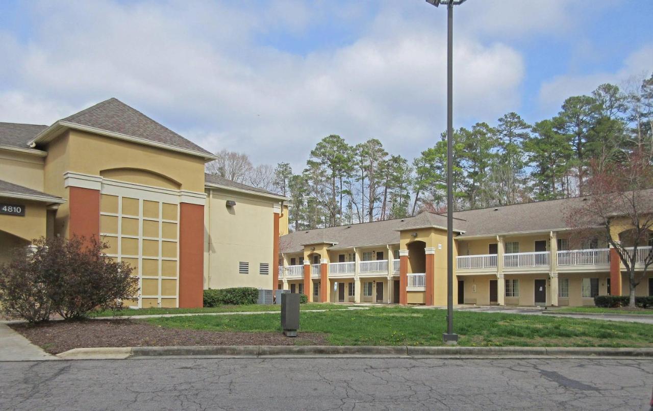 City Studios Inn and Suites — photo 9