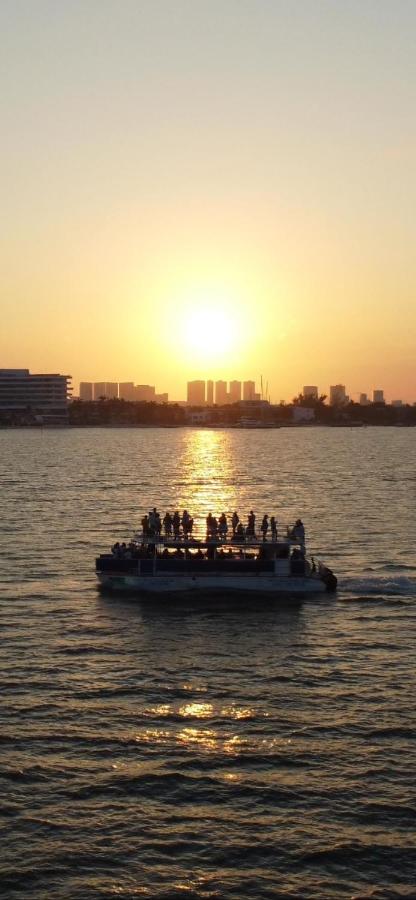 Catamaran Fragata Cancun - 3