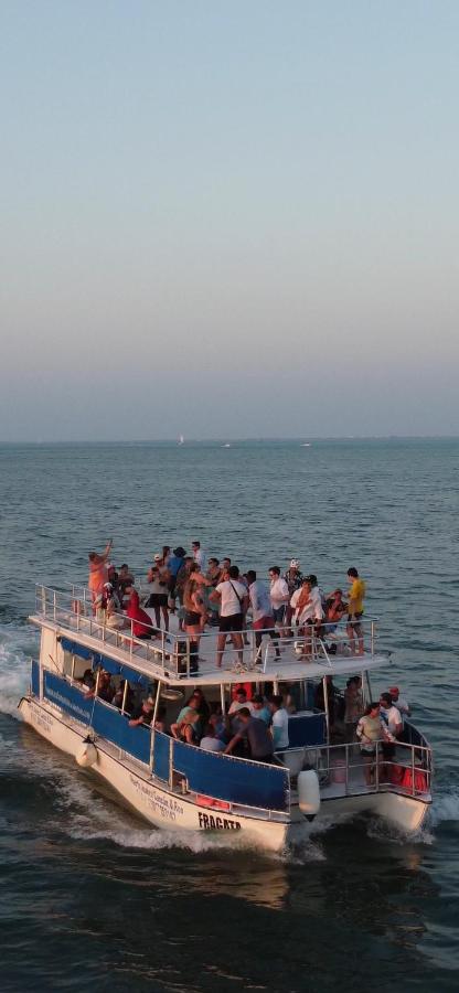 Catamaran Fragata Cancun - 4