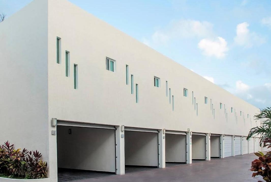 Auto Posada Bombay - 5