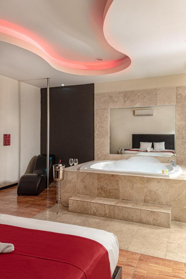 Auto Posada Bombay - 2