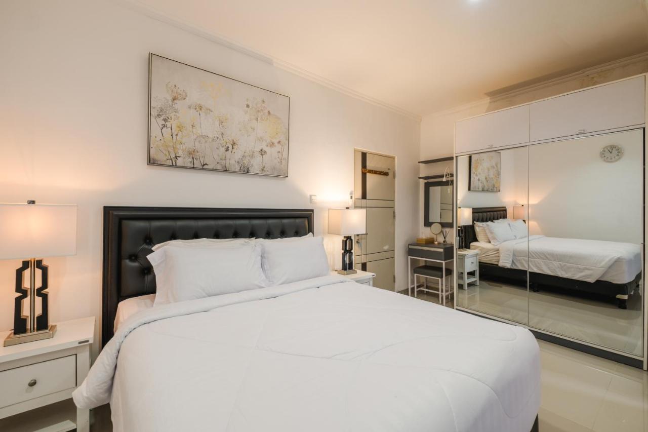 Villa Three Eight - 3BR Cozy Stay with Rooftop - 2