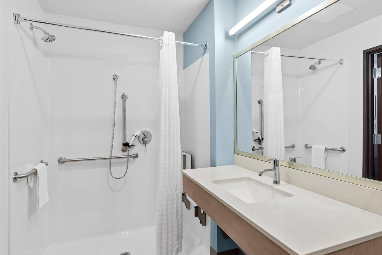 WoodSpring Suites Richmond Airport — photo 11