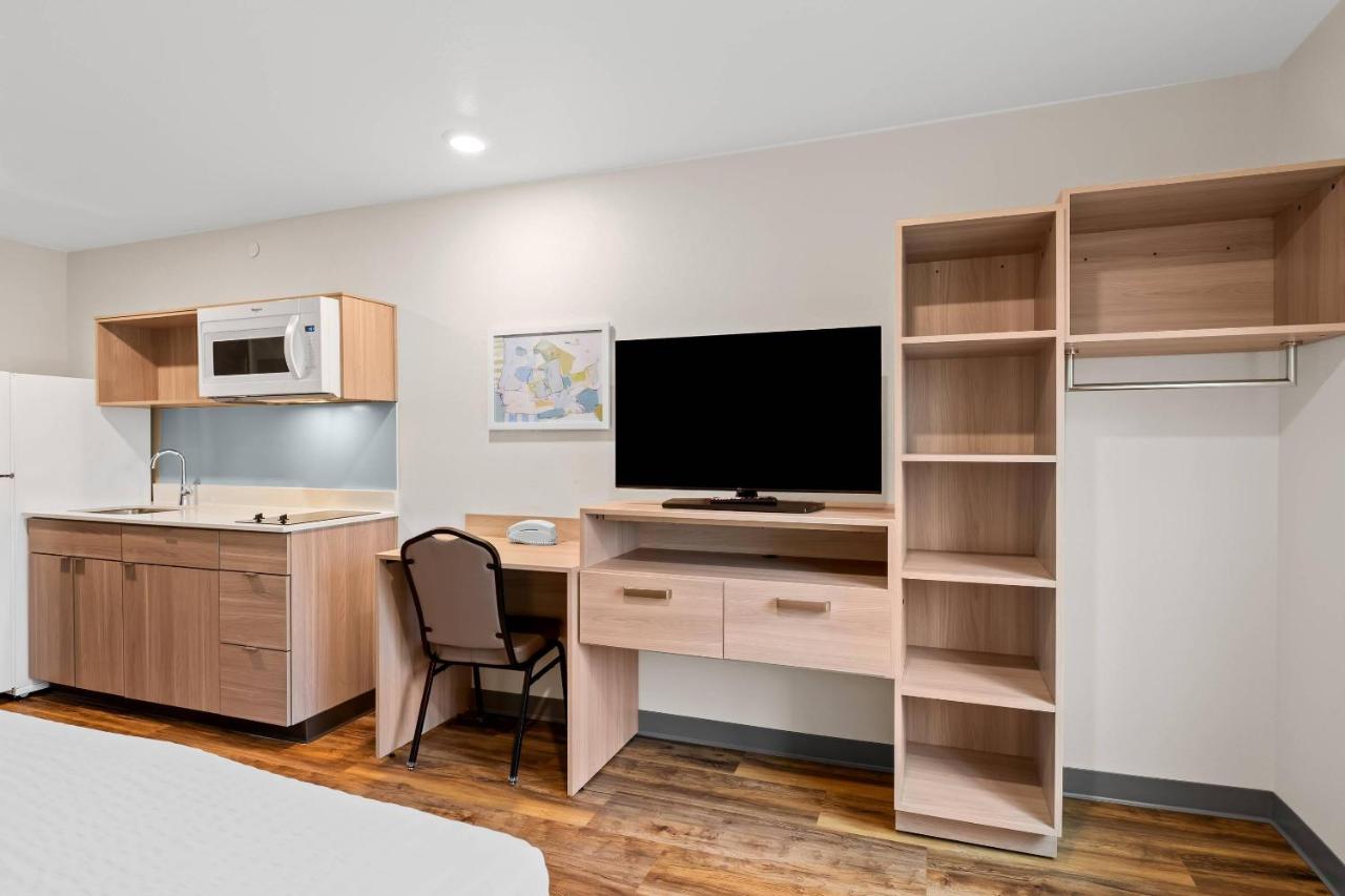 WoodSpring Suites Richmond Airport — photo 17