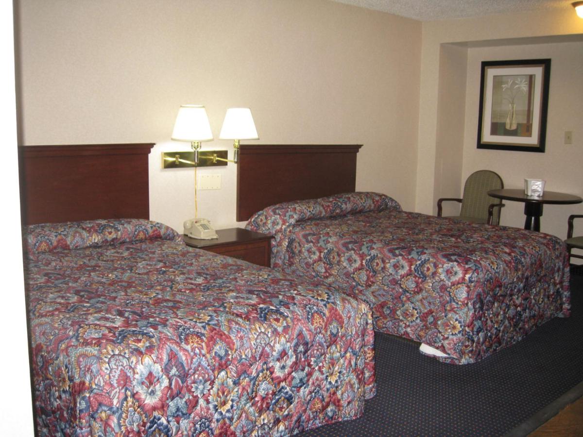 Budget Inn — photo 15